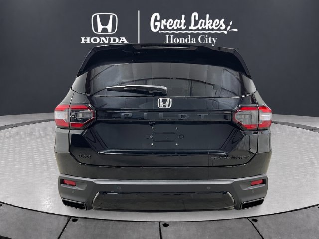 New 2026 Honda Pilot Black Edition image 4