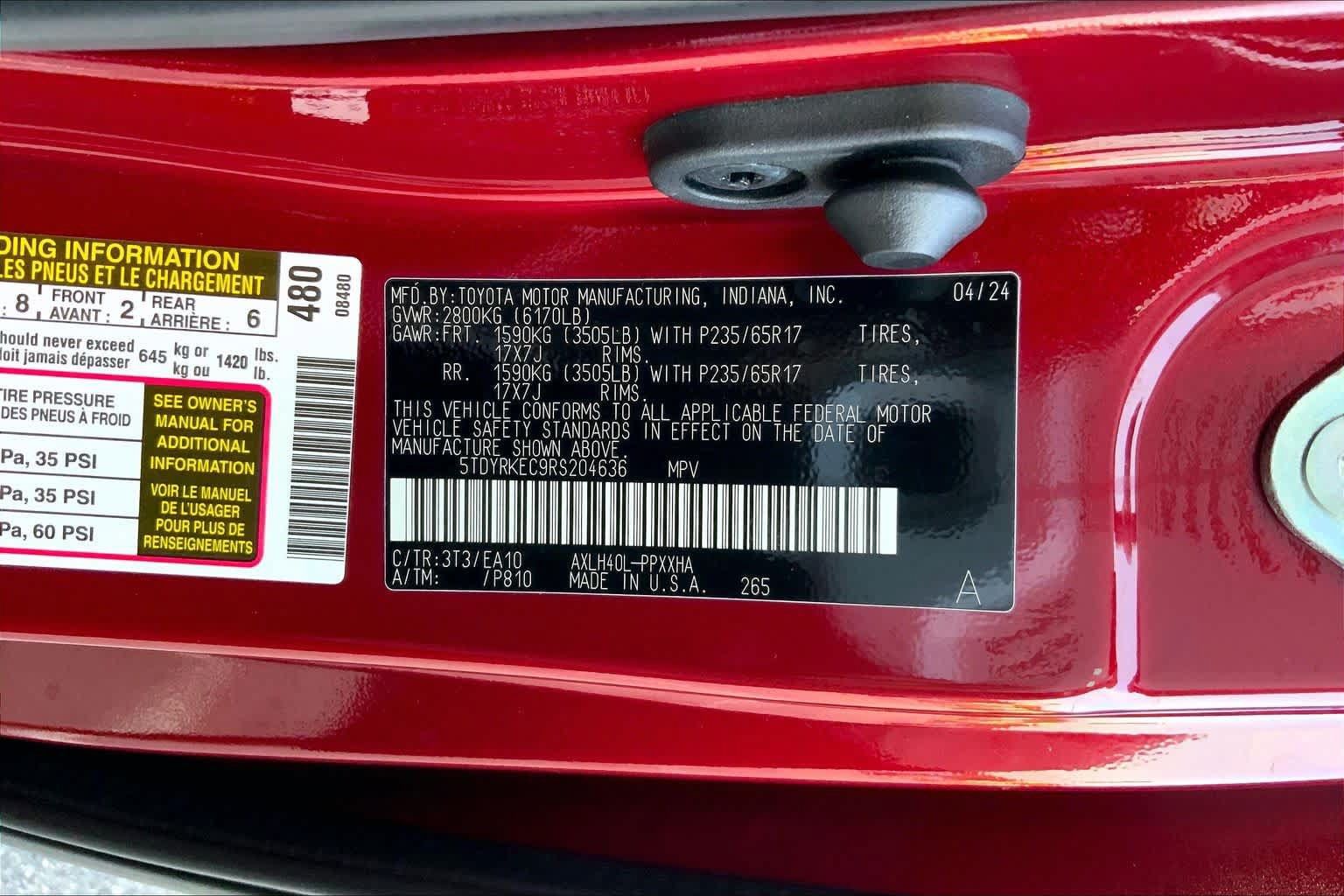 Used 2024 Toyota Sienna XLE FWD image 29