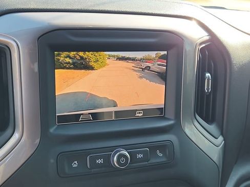 Certified 2022 Chevrolet Silverado 1500 Custom RWD image 28