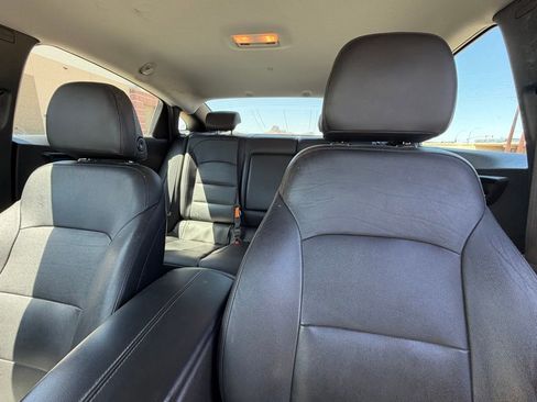 Used 2016 Chevrolet Malibu LT w/ Leather Package FWD image 11