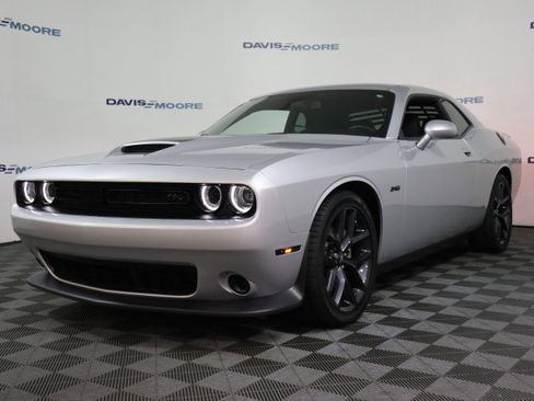 Used 2023 Dodge Challenger R/T w/ Blacktop Package image 12