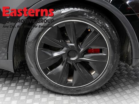 Used 2023 Tesla Model Y Performance AWD/4WD image 8