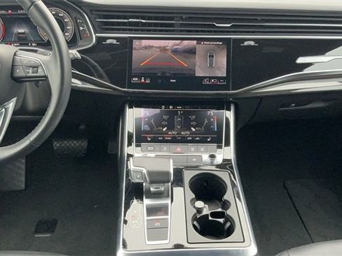 Used 2025 Audi Q7 3.0T Premium Plus image 15