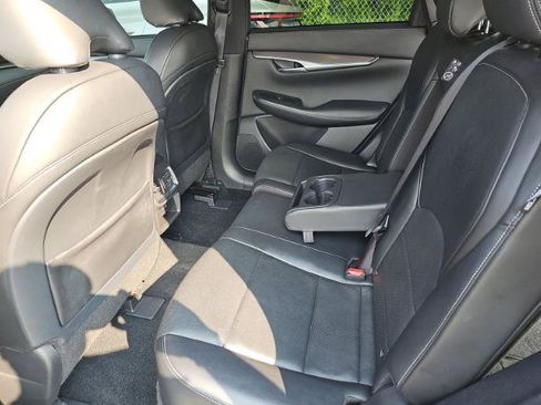 Used 2022 INFINITI QX50 Luxe w/ Appearance Package AWD/4WD image 6