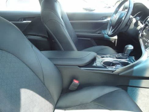 Used 2018 Toyota Camry XSE w/ Audio Package FWD image 11