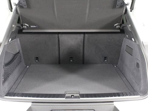 New 2026 Porsche Cayenne Coupe AWD/4WD image 19