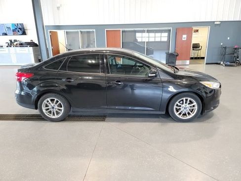 Used 2015 Ford Focus SE FWD image 8