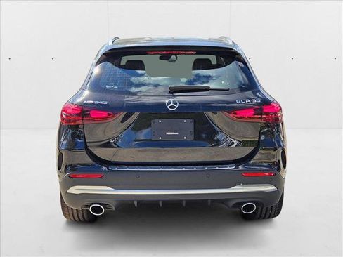 New 2025 Mercedes-Benz GLA 35 AMG AMG GLA 35 image 8