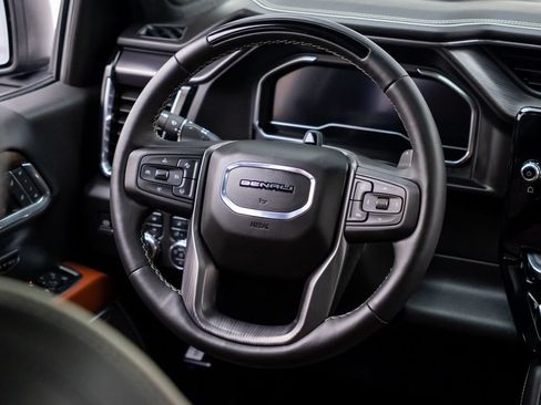 Used 2025 GMC Sierra 1500 Denali Ultimate AWD/4WD image 13