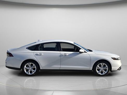 Used 2025 Honda Accord LX image 3