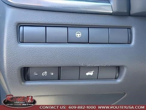 Used 2021 Nissan Rogue SL w/ Premium Package image 33