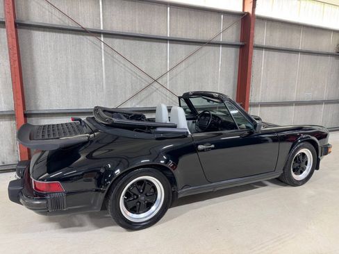Used 1987 Porsche 911 Carrera RWD image 37