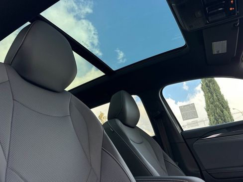 New 2026 Volkswagen Tiguan SE R-Line image 15