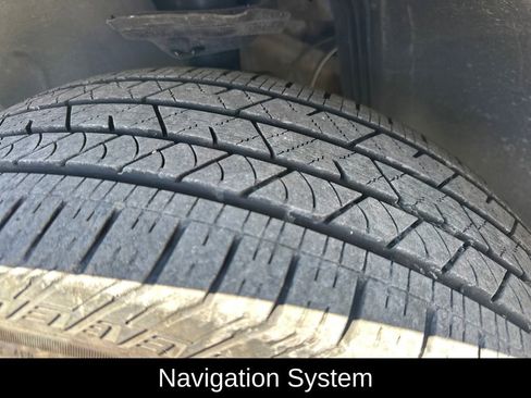 Used 2025 Volkswagen Atlas SEL image 6