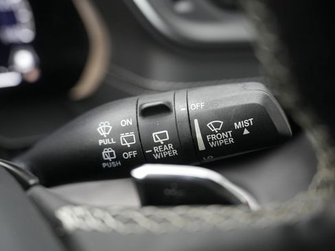 Used 2023 Jeep Grand Cherokee L Limited w/ Luxury Tech Group II image 48