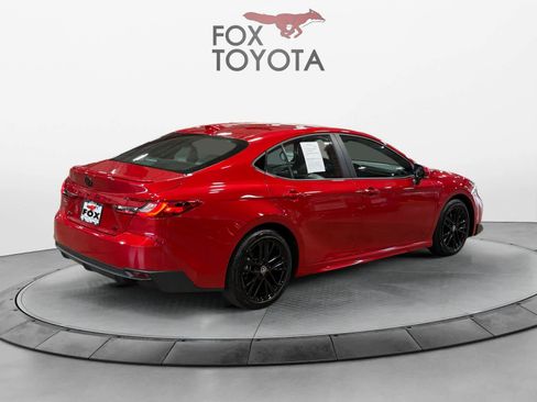 Used 2025 Toyota Camry SE FWD image 6