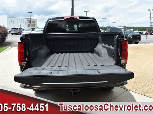 Used 2024 Chevrolet Colorado Z71 w/ Z71 Convenience Package 2 AWD/4WD image 9