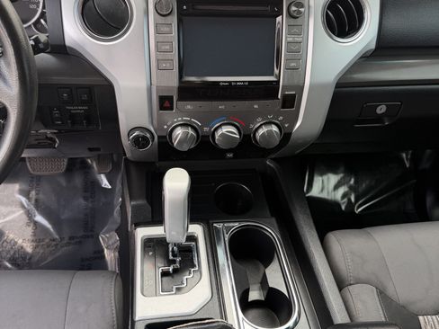 Used 2016 Toyota Tundra SR5 w/ TRD Off Road Package AWD/4WD image 21