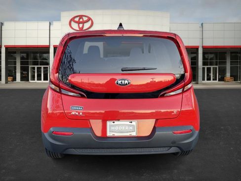 Used 2020 Kia Soul S image 4