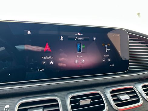 Used 2025 Mercedes-Benz GLE 53 AMG 4MATIC Coupe w/ Driver Assistance Package image 19