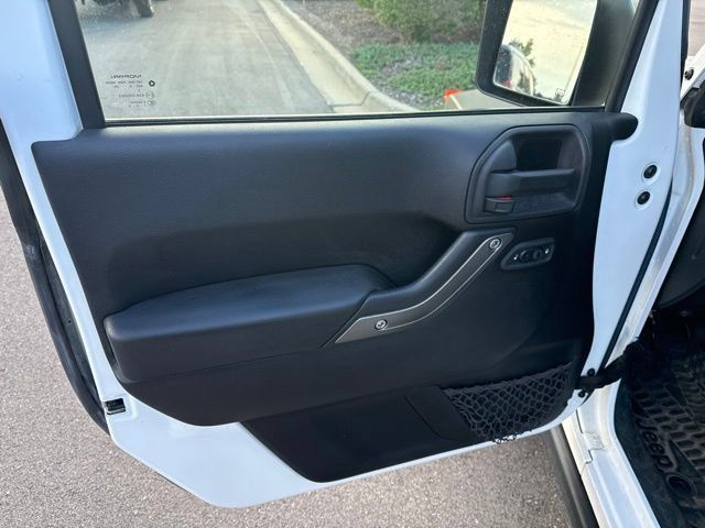 Used 2015 Jeep Wrangler Sport AWD/4WD image 8