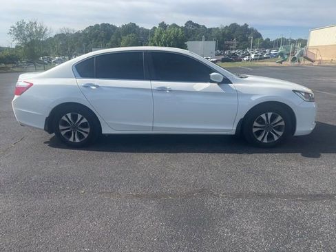 Used 2013 Honda Accord LX image 4