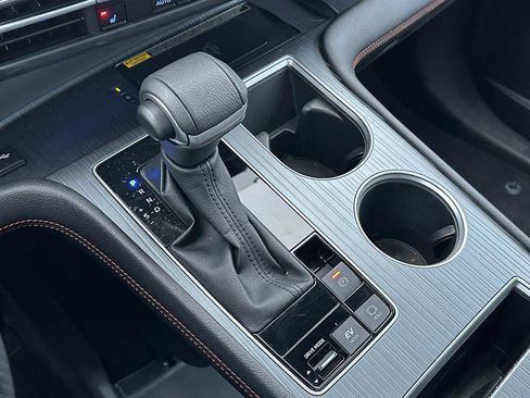 Used 2023 Toyota Sienna XSE image 38