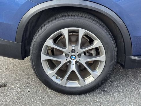 Used 2020 BMW X5 xDrive50i w/ Premium Package AWD/4WD image 12