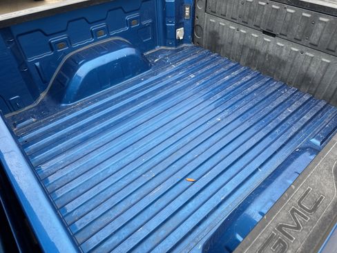 Used 2022 GMC Sierra 1500 Elevation image 30