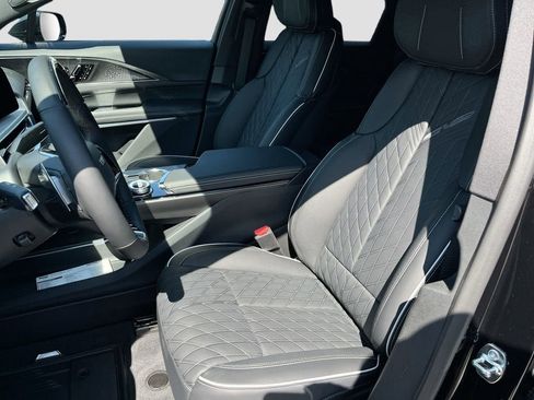 New 2026 Cadillac Lyriq V image 22