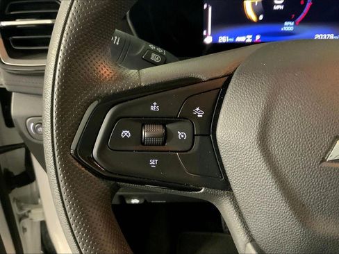 Used 2025 Chevrolet TrailBlazer LT AWD/4WD image 18