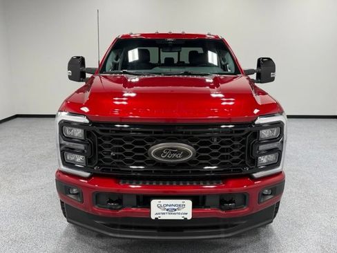 Used 2025 Ford F250 Lariat w/ Black Appearance Package AWD/4WD image 3
