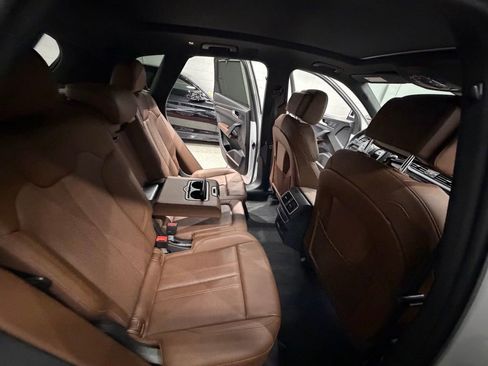 Used 2019 Audi Q5 Prestige w/ Prestige Package AWD/4WD image 29