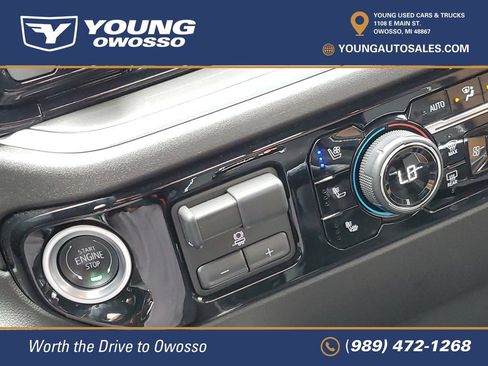 Certified 2025 Chevrolet Silverado 1500 High Country AWD/4WD image 21