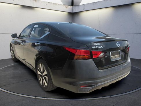 Used 2022 Nissan Altima 2.5 SV FWD image 4