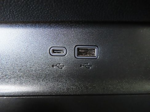 New 2026 Chevrolet Equinox LT w/ LPO, Floor Liner Package image 9