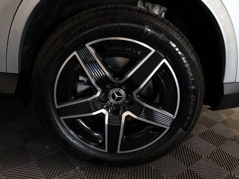 New 2025 Mercedes-Benz GLC 300 4MATIC image 40