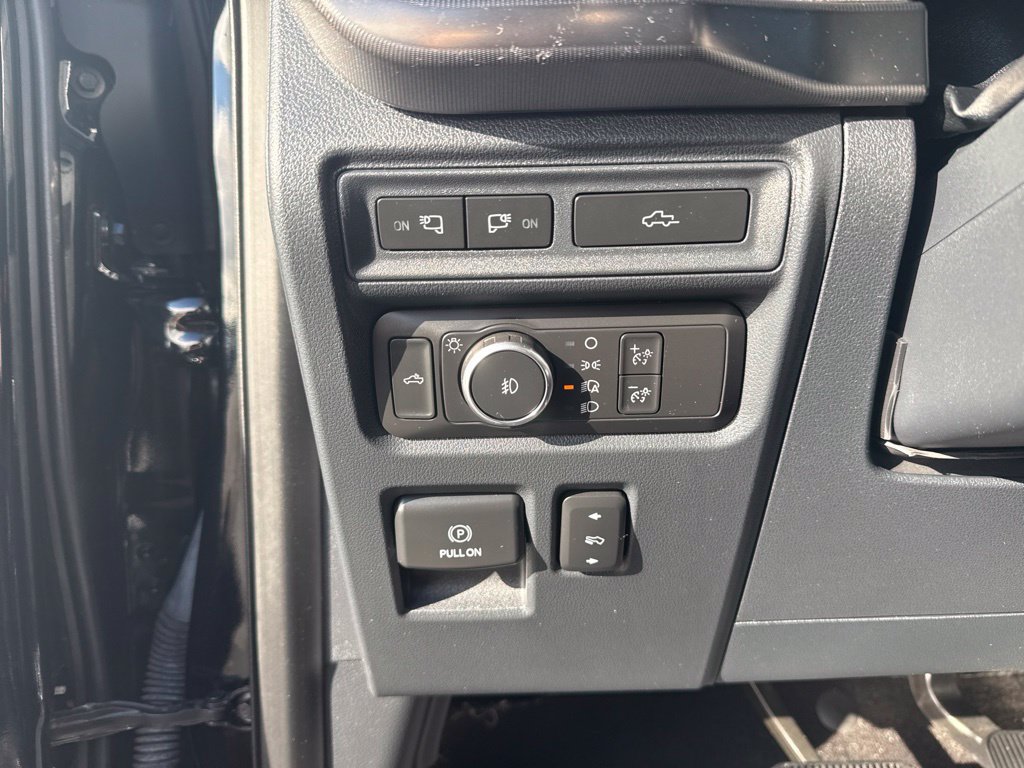 Used 2021 Ford F150 Platinum w/ Equipment Group 701A High AWD/4WD image 18