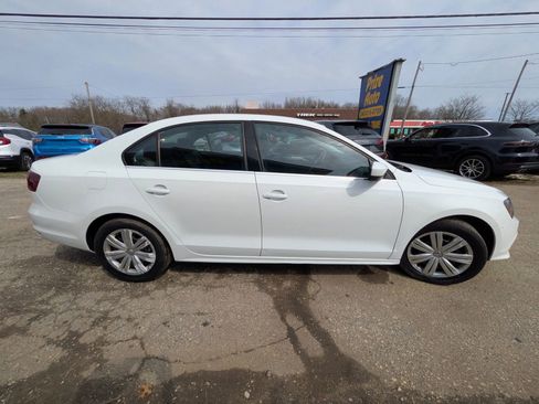 Used 2017 Volkswagen Jetta S image 7