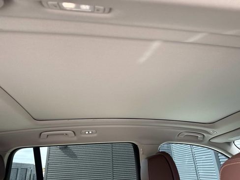 Used 2023 BMW X7 xDrive40i w/ Parking Assistance Package AWD/4WD image 15