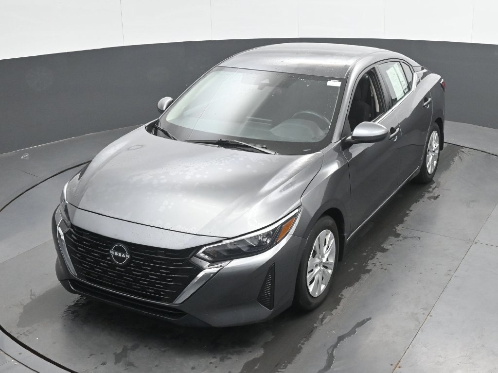 Used 2025 Nissan Sentra S FWD image 32
