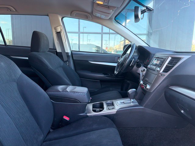 Used 2013 Subaru Outback 2.5i Premium w/ Popular Pkg 1B AWD/4WD image 8
