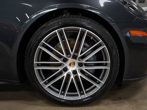 Used 2018 Porsche Panamera 4S AWD/4WD image 38