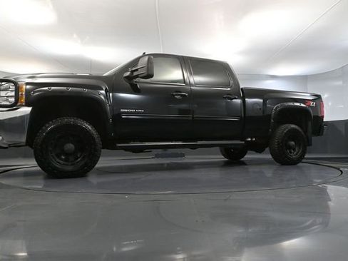 Used 2010 Chevrolet Silverado 2500 LTZ w/ LTZ Plus Package AWD/4WD image 52