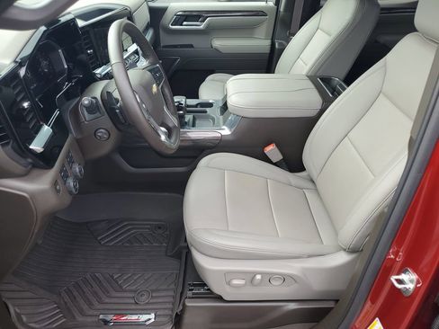 Used 2026 Chevrolet Silverado 1500 LTZ AWD/4WD image 5