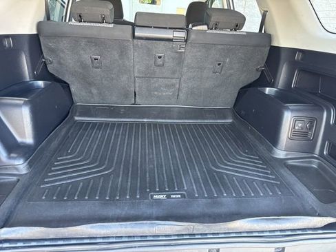 Used 2016 Toyota 4Runner SR5 AWD/4WD image 17