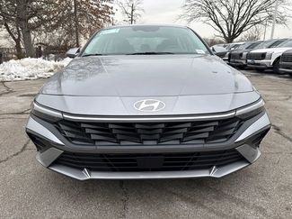 New 2026 Hyundai Elantra Limited video 2