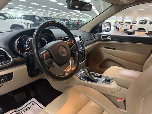 Used 2020 Jeep Grand Cherokee Limited w/ Trailer Tow Group IV AWD/4WD image 13