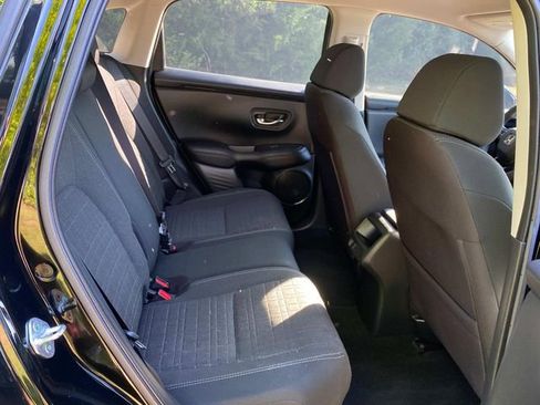 Used 2023 Honda HR-V LX image 34