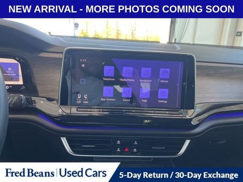 Used 2024 Volkswagen Atlas SEL AWD/4WD image 11